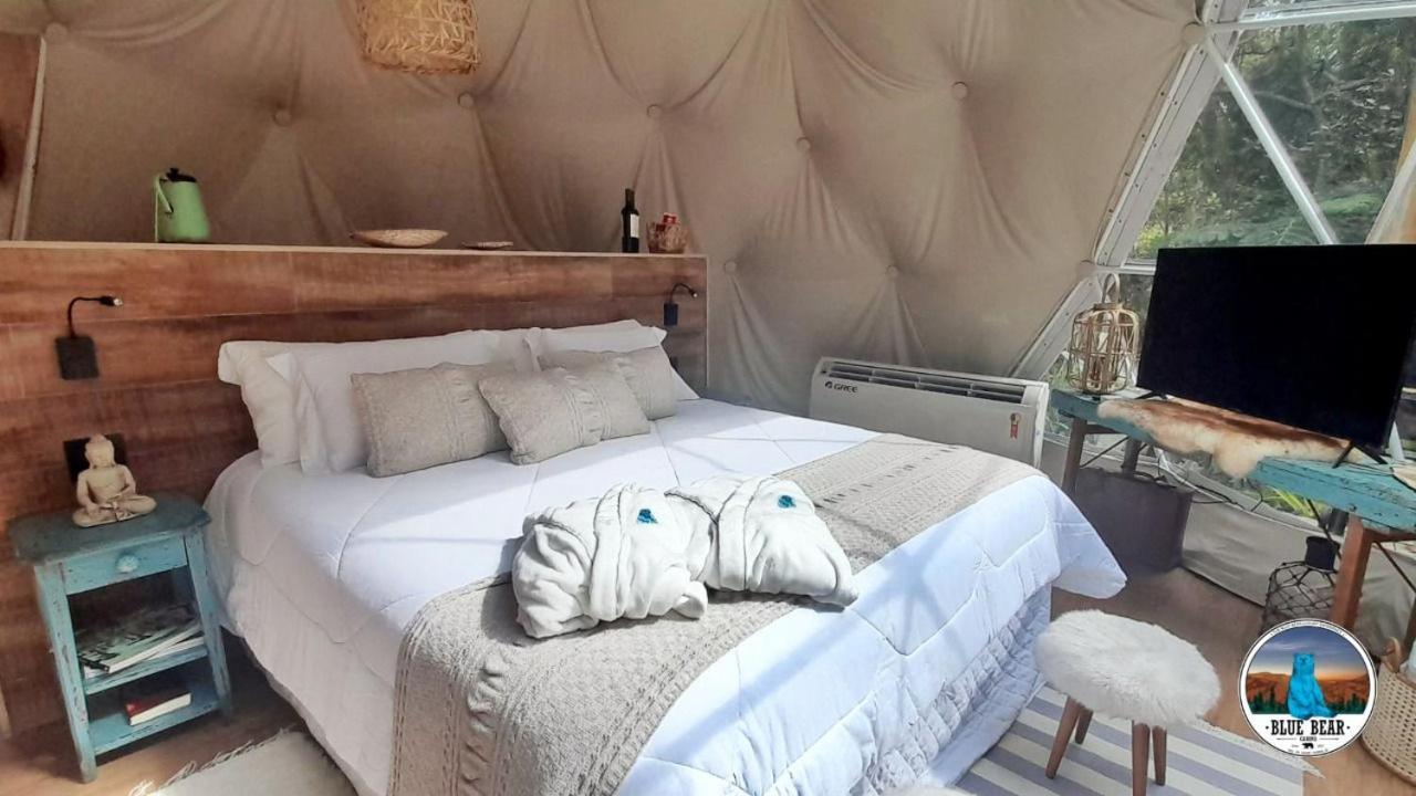 Вилла Blue Bear Cabins Петрополис Экстерьер фото