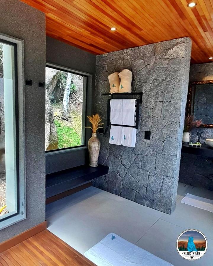 Вилла Blue Bear Cabins Петрополис Экстерьер фото
